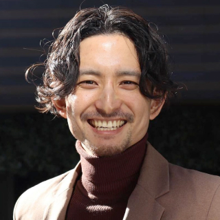 髙橋俊敬氏